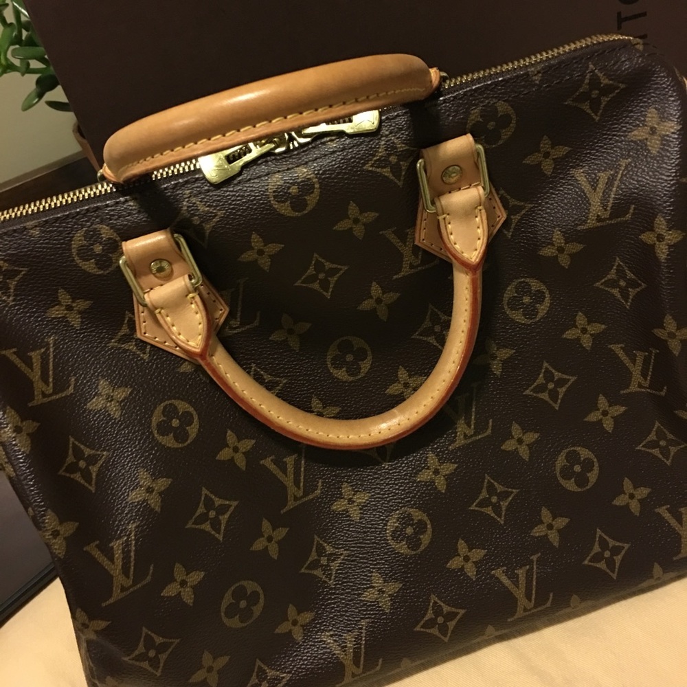 🍃AUTHENTIC LOUIS VUITTON SPEEDY BANDOULIERE 30🍃